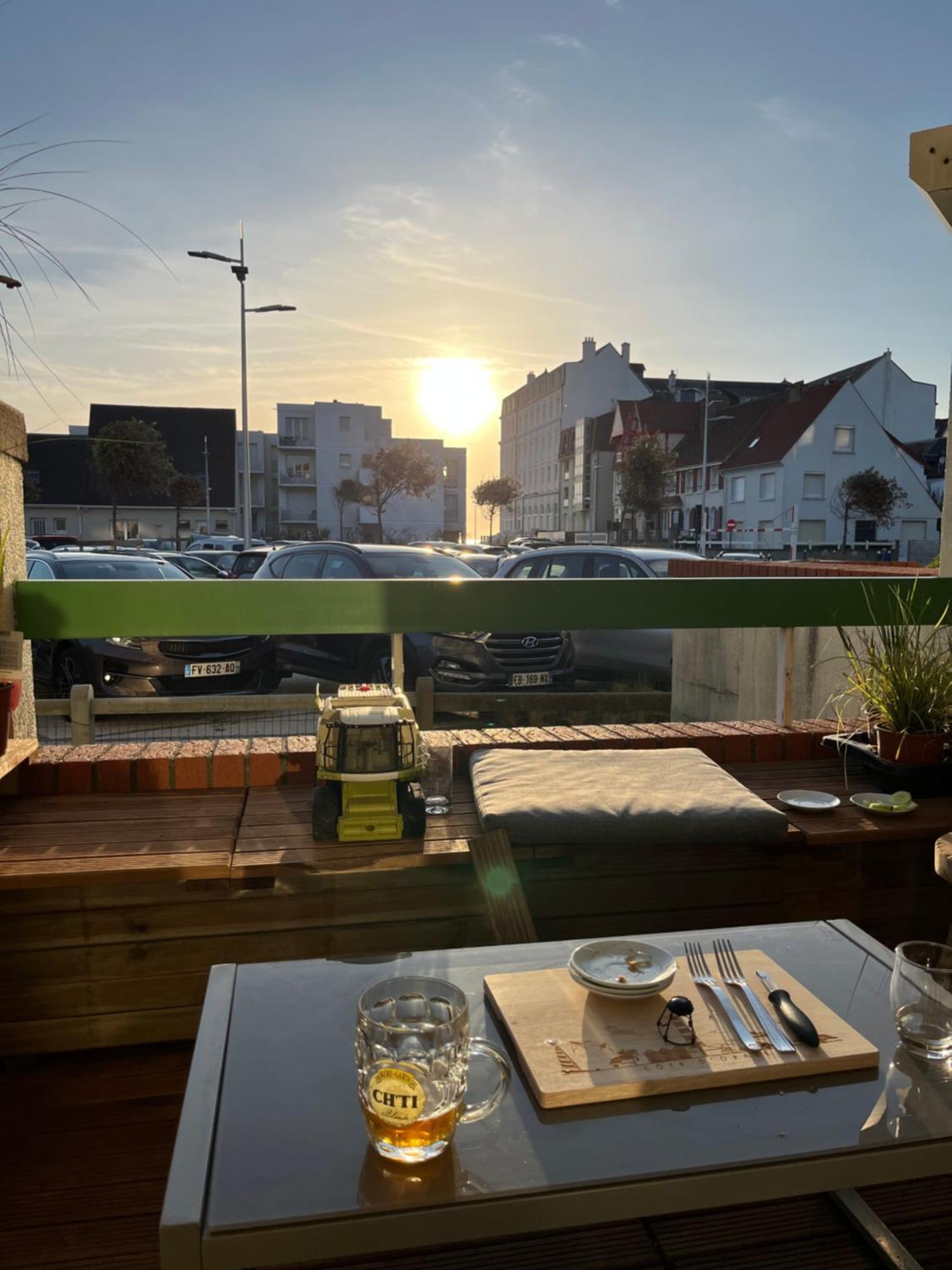 Agreable Appartement Et Terrasse A 2 Pas De La Mer วีเมอเรอ ภายนอก รูปภาพ